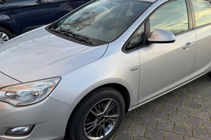 Opel Astra 128.000 km 6.999 &euro; Neuss 41462