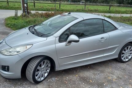 Peugeot 207 71.000 km 5.890 &euro; Hilden 40724