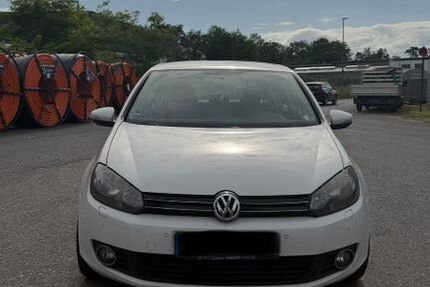 VW Golf 189.000 km 5.500 &euro; Köln 51147