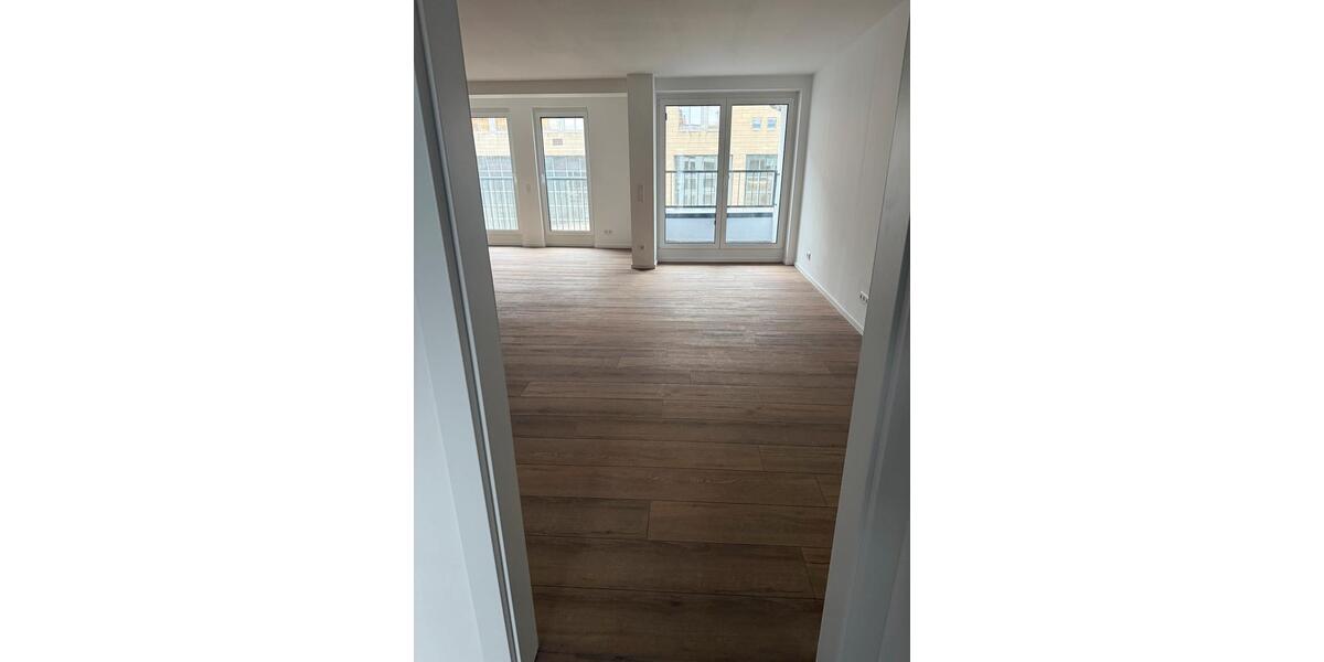 Etagenwohnung Düsseldorf Stadtmitte - 4 Zimmer, 106 m&sup2;, 1.800&euro; | Angebot:25267754