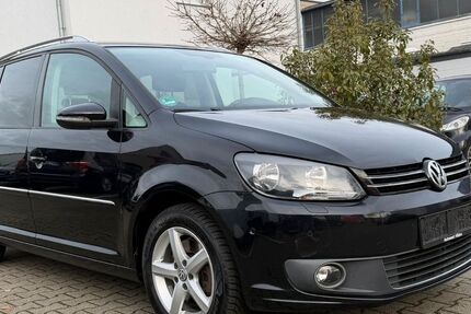 VW Touran 164.858 km 9.490 &euro; Hilden 40721