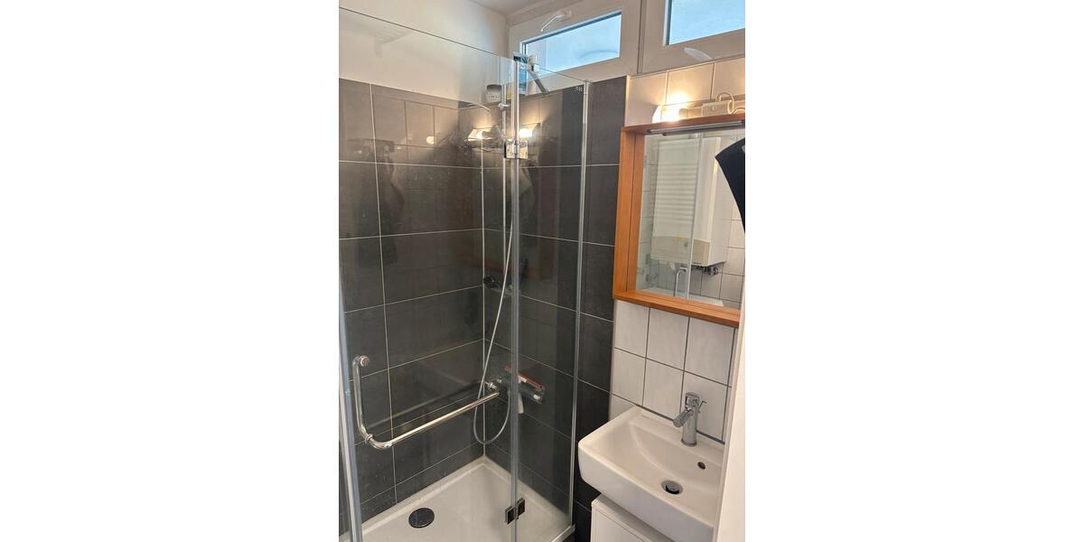 Dachgeschoßwohnung Köln Mülheim - 1 Zimmer, 33 m&sup2;, 750&euro; | Angebot:26416908