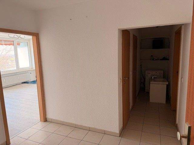 Etagenwohnung Niederkassel Lülsdorf - 3 Zimmer, 73 m&sup2;, 88.000&euro; | Angebot:25358132