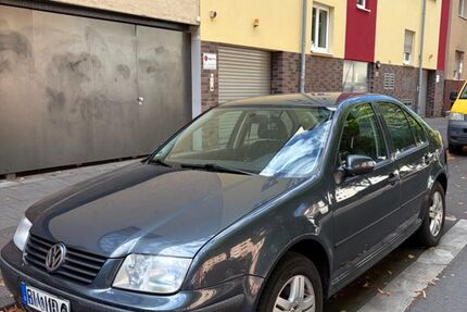 VW Bora 156.573 km 1.900 &euro; Köln 50937