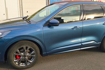 Ford Kuga 36.100 km 27.000 € Köln 50827