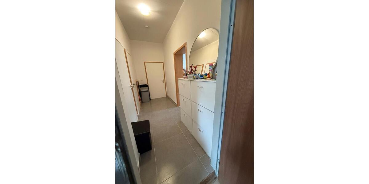 Dachgeschoßwohnung Solingen Höhscheid - 3 Zimmer, 63 m&sup2;, 950&euro; | Angebot:26184800