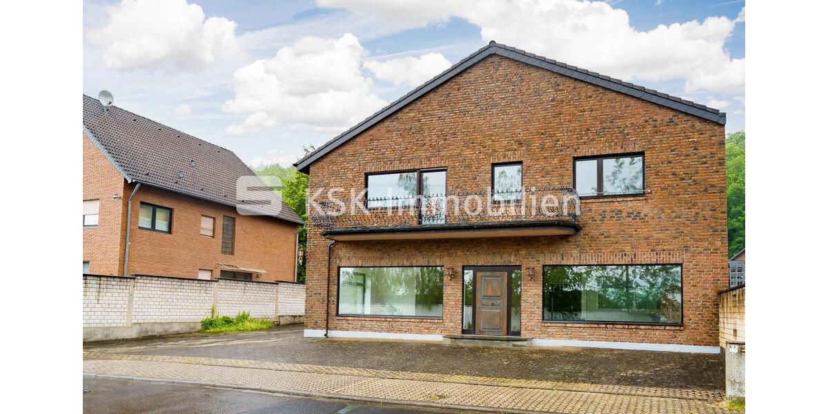 Schöne Ausstellungs-, Laden-, Büro- oder Lagerfläche in Bergheim-Quadrath-Ichendorf! zimmer