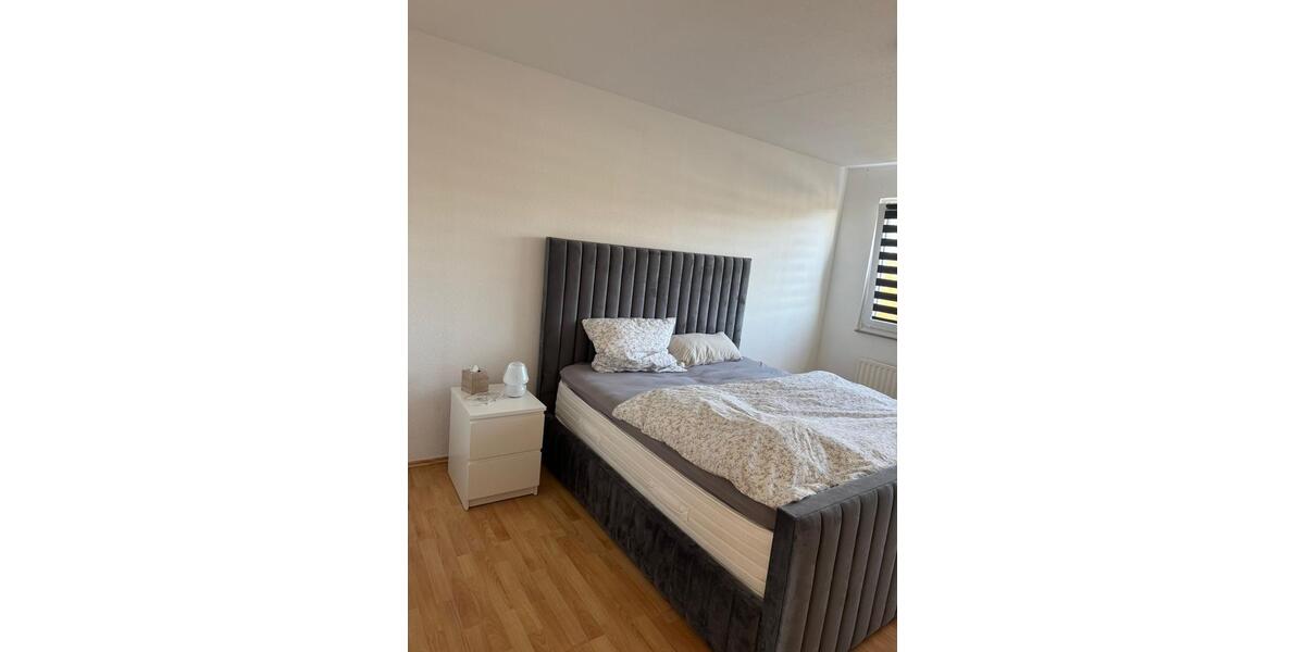 Dachgeschoßwohnung Solingen Central - 3 Zimmer, 71 m&sup2;, 870&euro; | Angebot:26182109