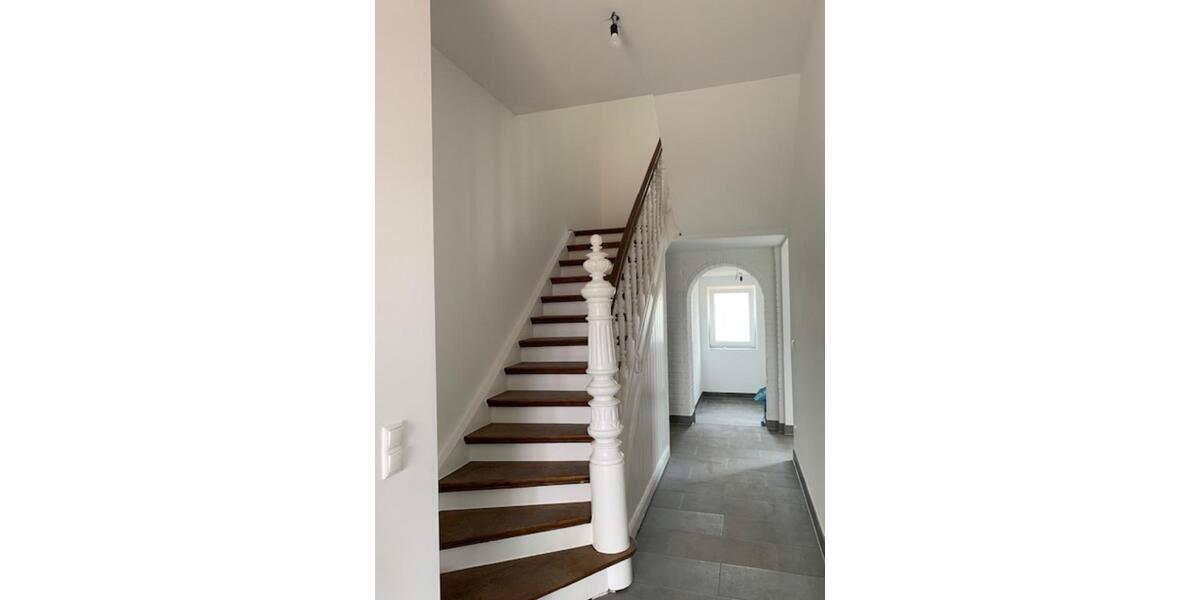 Doppelhaushälfte Rommerskirchen - 6 Zimmer, 140 m&sup2;, 1.700&euro; | Angebot:25274628