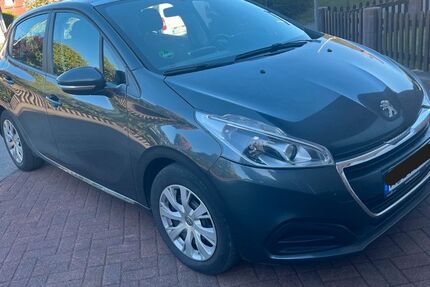 Peugeot 208 133.000 km 6.499 &euro; Köln 50677