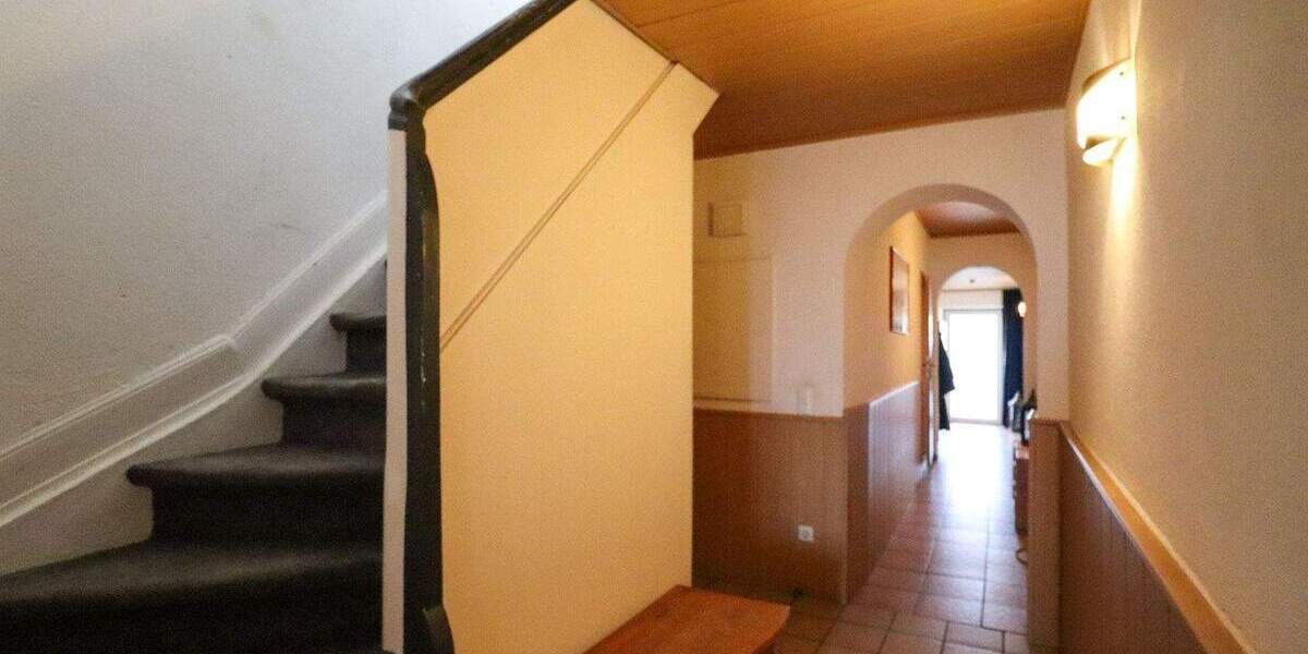 Reihenmittelhaus mit Wohlfühlgarten - familienfreundliches Wohnen mit Geschichte 5 zimmer