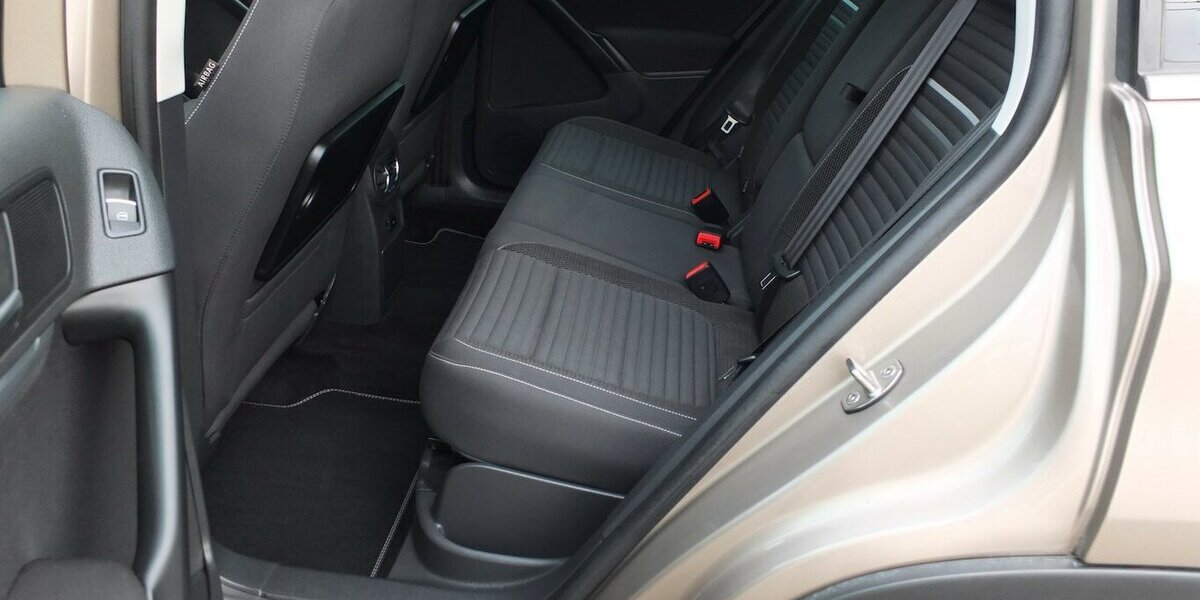 VW Tiguan CUP SPORTSTYLE BMT NAVI PARKPILOT TEMPOMAT 87.859 km 12.704 &euro; Köln 50858