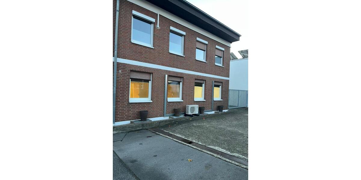 Büroräume mit Lagerhalle und Parkplätzen in Grevenbroich zimmer