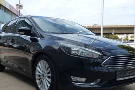 Ford Focus 87.000 km 8.900 € Köln 51105
