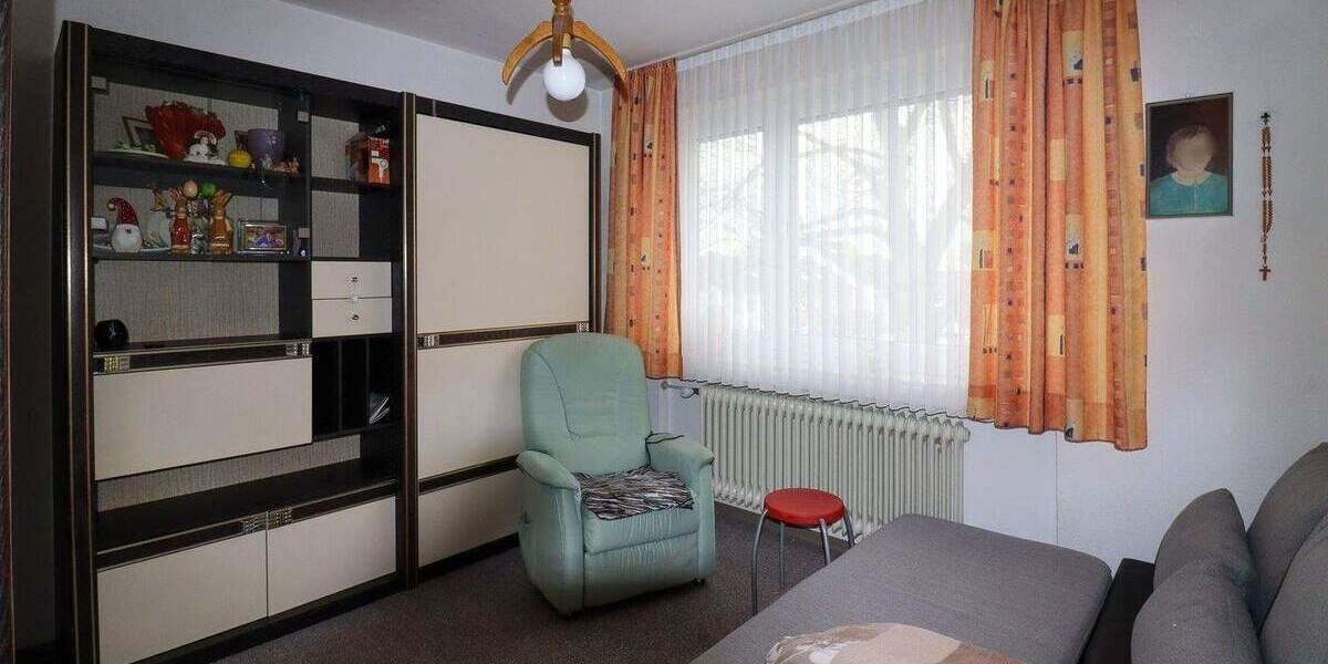 Reihenendhaus mit großem Grundstück und moderner Raumaufteilung 5 zimmer