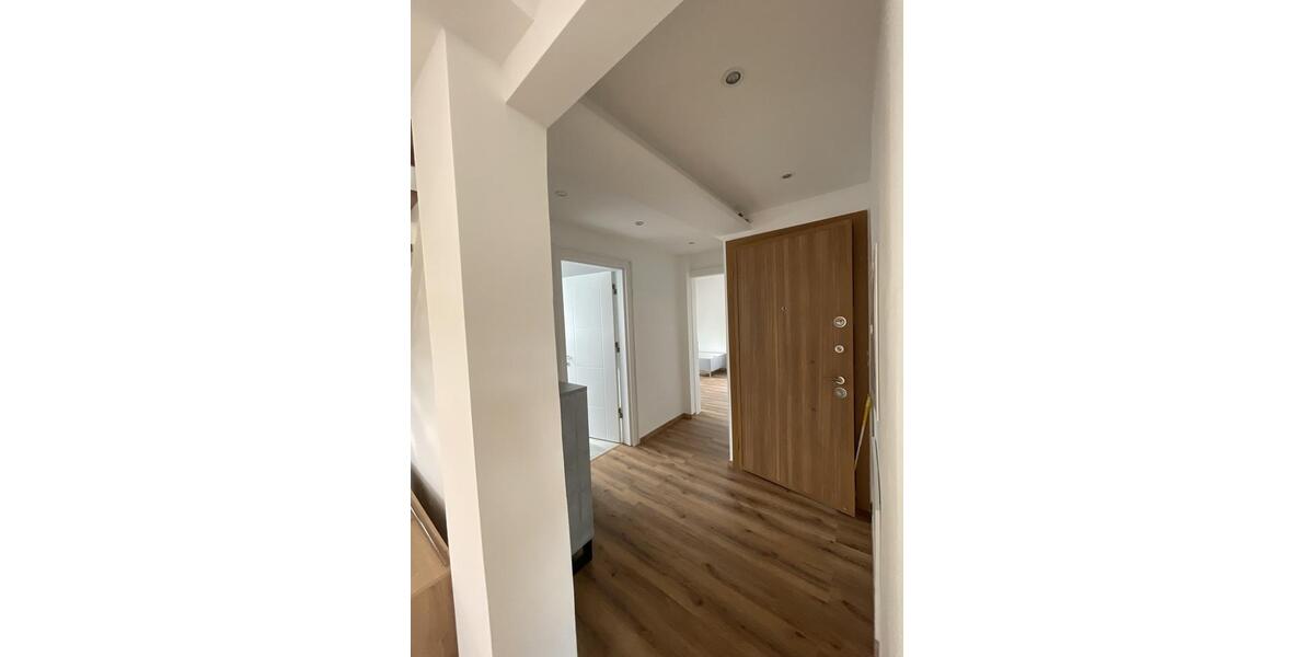 Maisonettenwohnung Düsseldorf Stadtbezirk 8 - 5 Zimmer, 95 m&sup2;, 2.800&euro; | Angebot:24600357