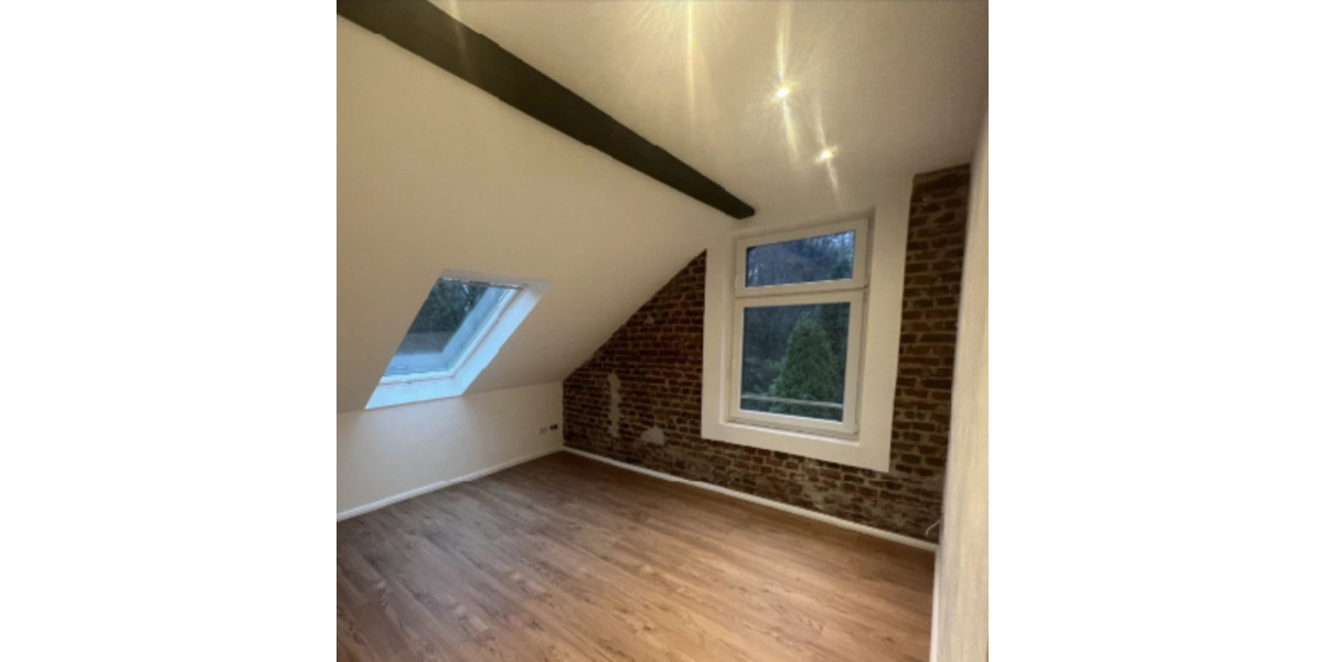 Dachgeschoßwohnung Haan - 3 Zimmer, 99 m&sup2;, 1.500&euro; | Angebot:25613653