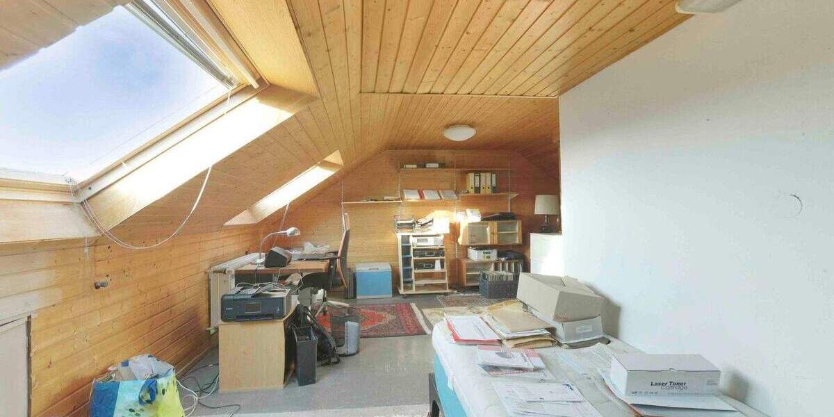 Reihenmittelhaus am Feldrand - großer Garten und Bezugsfrei 5 zimmer