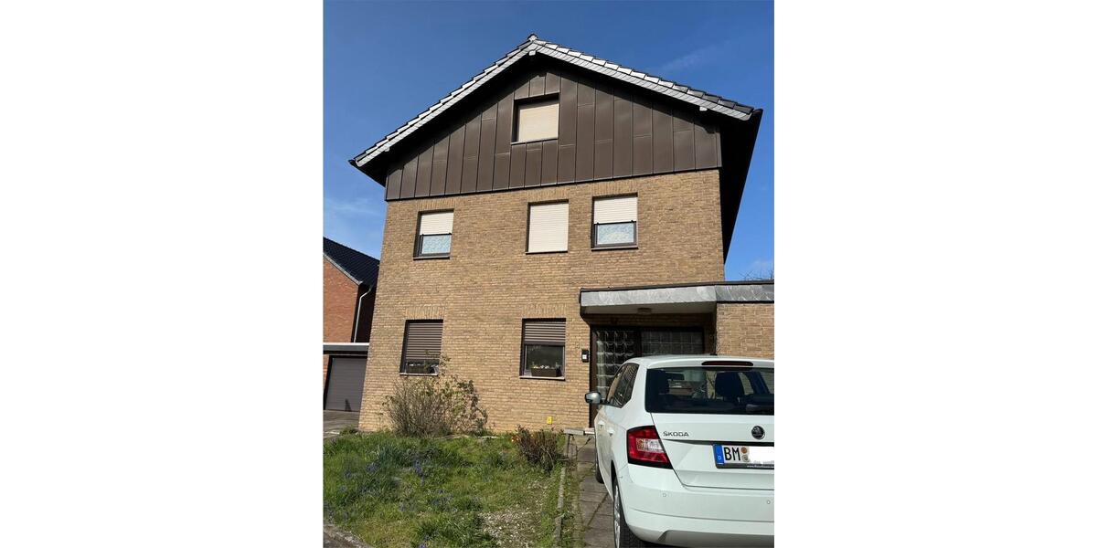 Einfamilienhaus Bergheim - 9 Zimmer, 218 m&sup2;, 599.000&euro; | Angebot:27000220