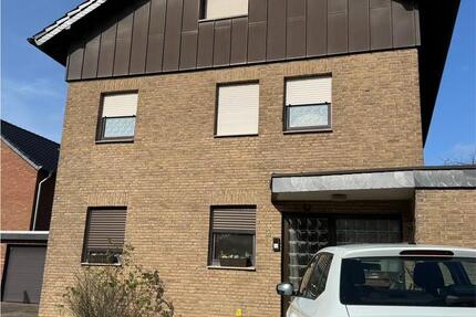 Haus Bergheim - 9 Zimmer, 218 m&sup2;, 599.000&euro; | Angebot:27000220