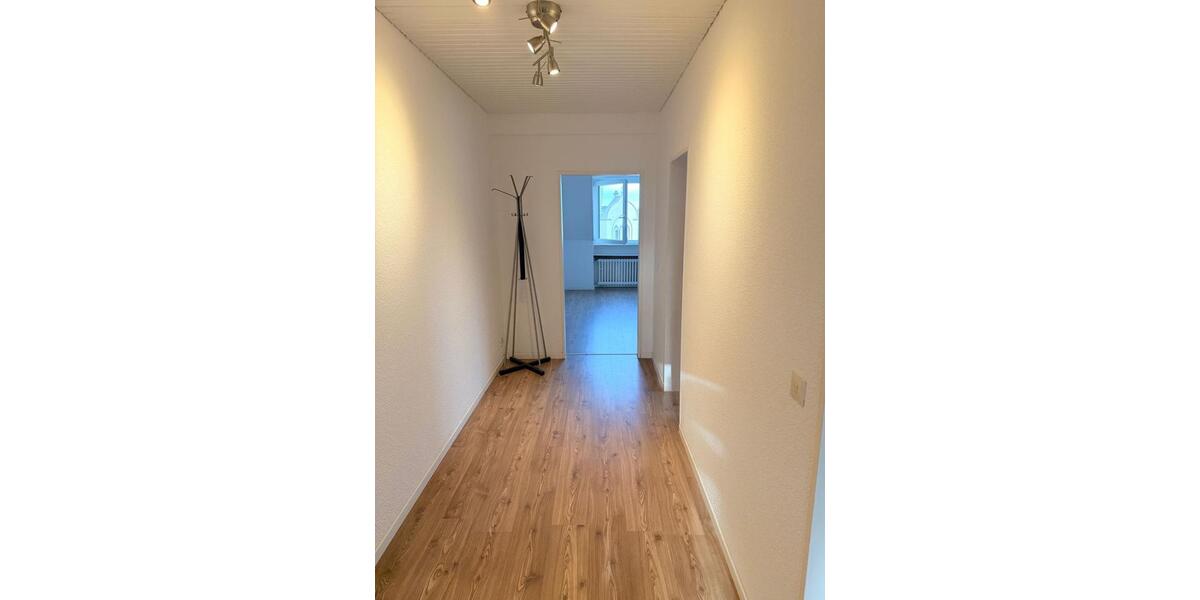 Dachgeschoßwohnung Düsseldorf Stadtbezirk 9 - 2 Zimmer, 51 m&sup2;, 880&euro; | Angebot:26255962