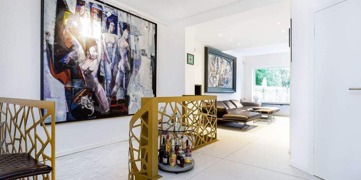 Hochwertig sanierte und stylische Gartenwohnung mit weiterer Dachgeschosswohnung 7 zimmer