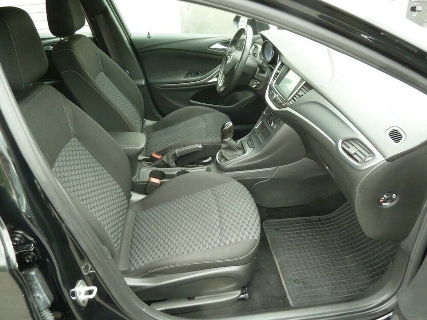 Opel Astra 1.5 D Edition Klima Navigation Lackschäden 148.000 km 6.900 € Ratingen 40885