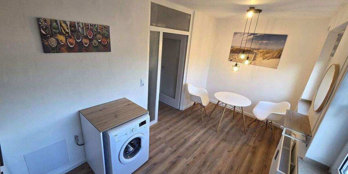 ACHTUNG ! VOLL Möblierte und Renovi. 2-Zimmer Wohnung DIREKT GÖRLINGER ZENTRUM 2 zimmer