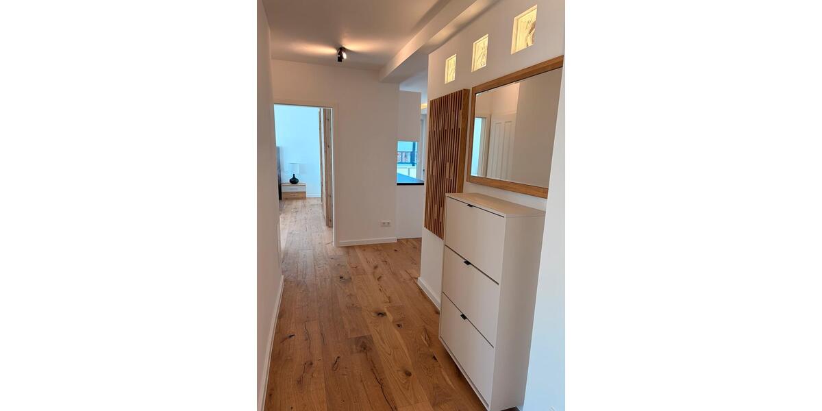 Etagenwohnung Düsseldorf Heerdt - 3 Zimmer, 83 m&sup2;, 2.100&euro; | Angebot:26393883