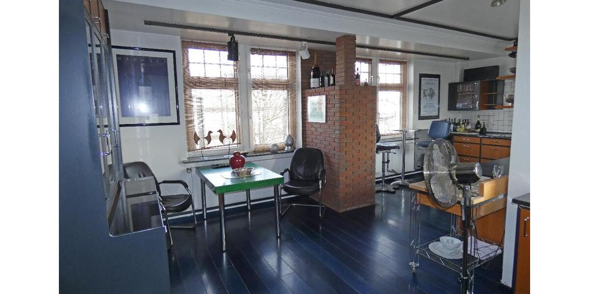 NEU: Ein Traum für Dachgeschossliebhaber direkt im Zentrum von Wiesdorf! 4 zimmer