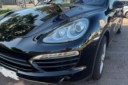 Porsche Cayenne 190.000 km 20.000 &euro; Düsseldorf 40235