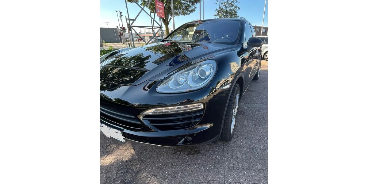 Porsche Cayenne 190.000 km 20.000 &euro; Düsseldorf 40235