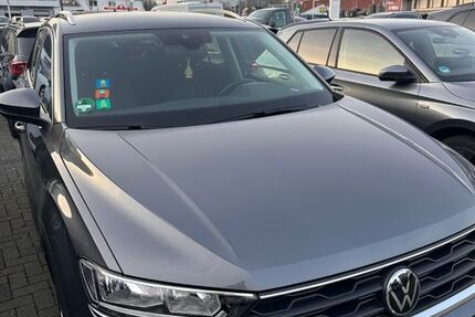 VW T-Roc 61.000 km 17.800 &euro; Köln 51105