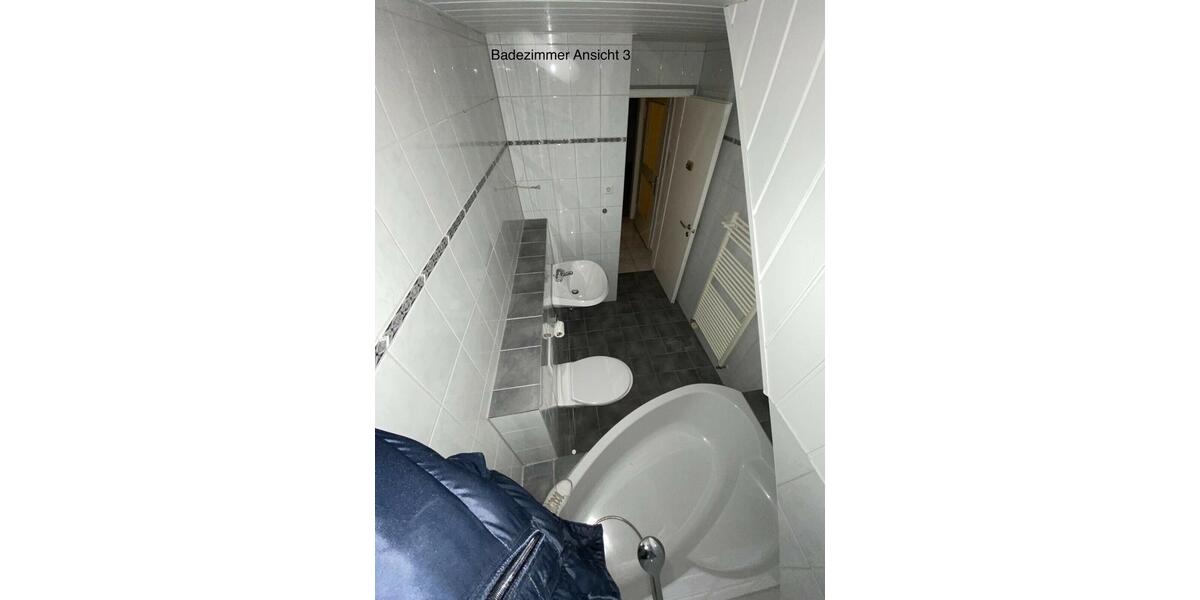 Dachgeschoßwohnung Erftstadt - 4 Zimmer, 84 m&sup2;, 800&euro; | Angebot:25275212