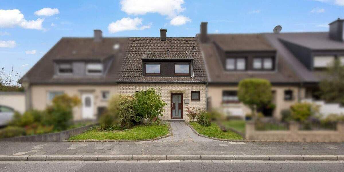 Reihenmittelhaus mit viel Potenzial in Neuss-Grefrath 4 zimmer