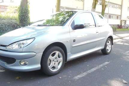 Peugeot 206 140.900 km 2.999 &euro; Düsseldorf 40589
