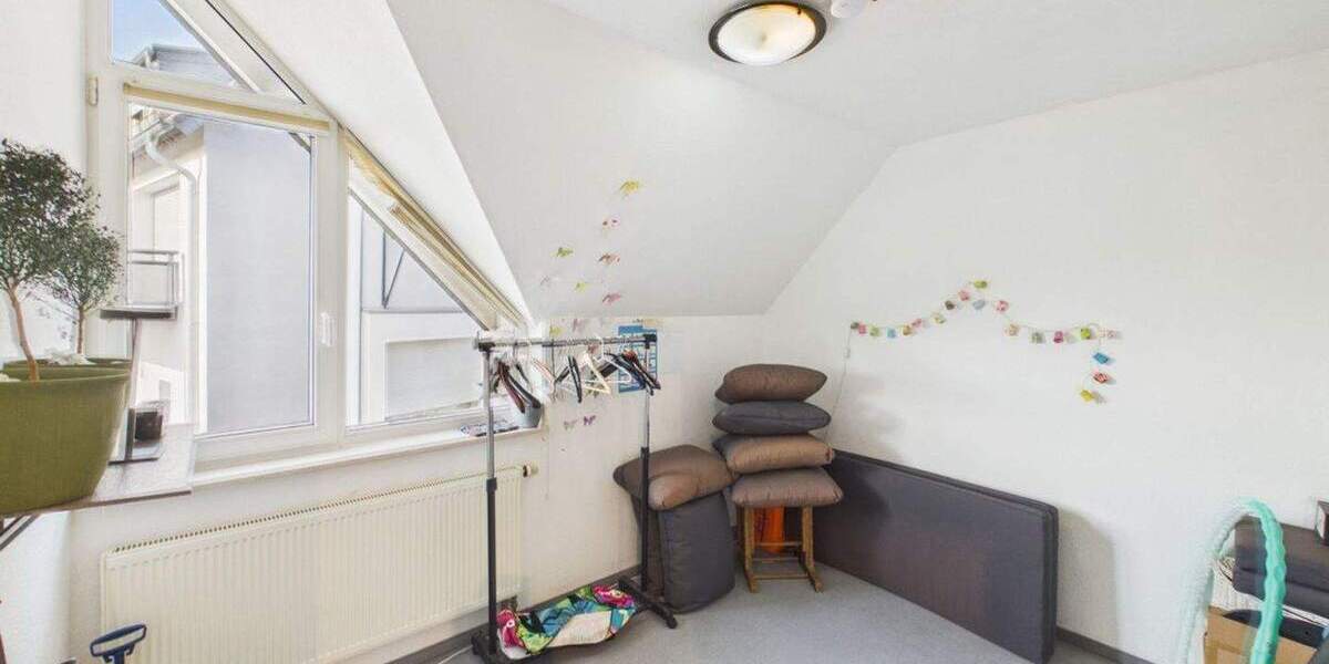 Doppelhaushälfte Solingen Burg - 6 Zimmer, 125 m&sup2;, 475.000&euro; | Angebot:25611356