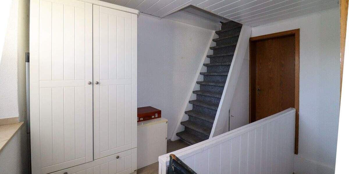 Reihenmittelhaus mit Wohlfühlgarten - familienfreundliches Wohnen mit Geschichte 5 zimmer