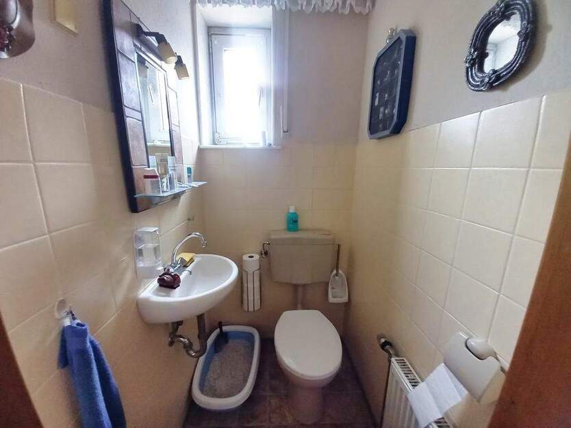 CITYHOUSE: Mehrfamilienhaus solide vermietet mit großem Garten, Keller, Stellplatz und Garage 9 zimmer