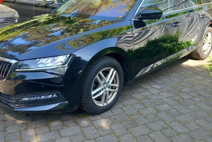 Skoda Superb 146.000 km 17.990 &euro; Leichlingen 42799