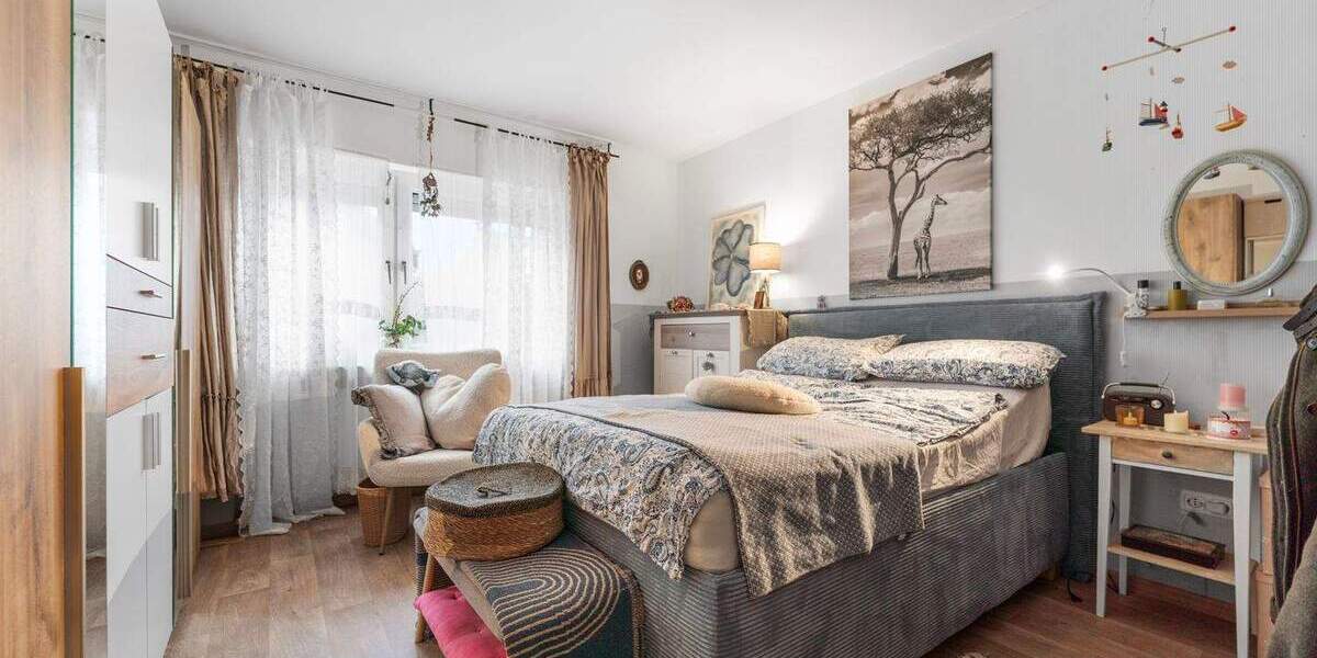 Mehrfamilienhaus, Wohnhaus Odenthal Hüttchen - 8 Zimmer, 251 m&sup2;, 399.000&euro; | Angebot:25387766