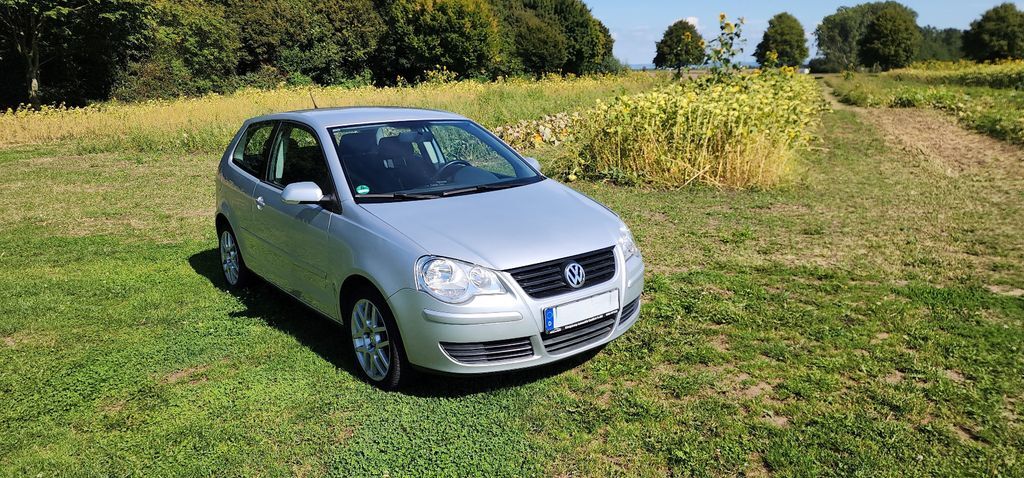 VW Polo 126.000 km 3.750 € Pulheim 50259