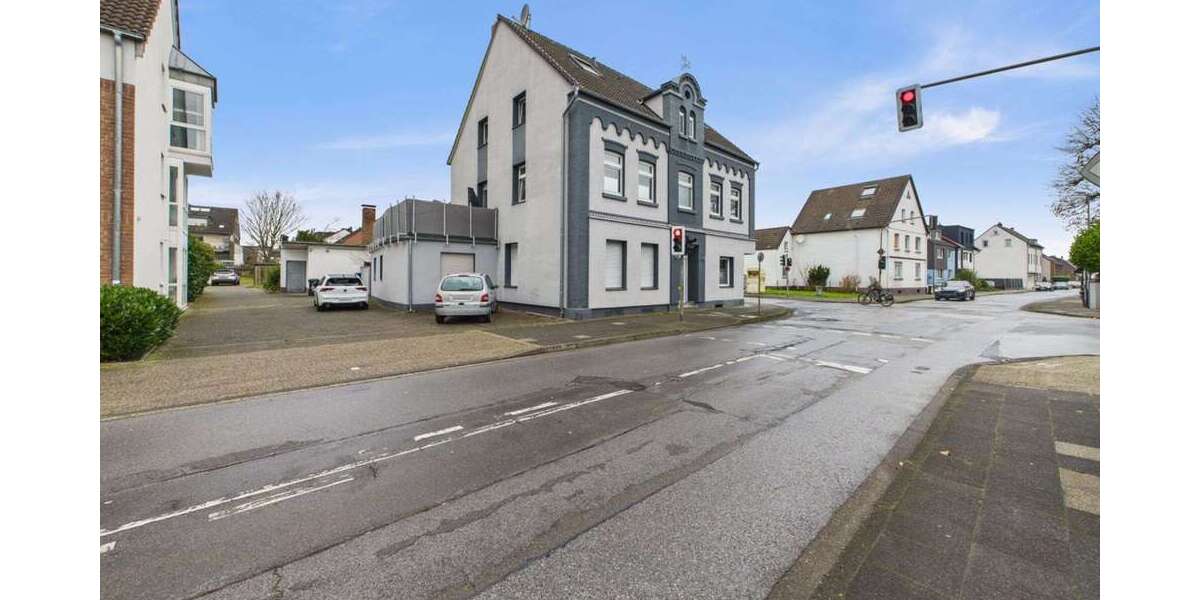 Einfamilienhaus Langenfeld - 13 Zimmer, 338 m&sup2;, 1.050.000&euro; | Angebot:23808320