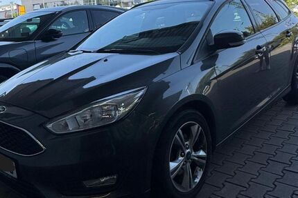Ford Focus 130.000 km 8.000 &euro; Köln 51145