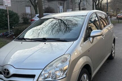 Toyota Corolla Verso 189.000 km 3.999 &euro; Hürth 50354