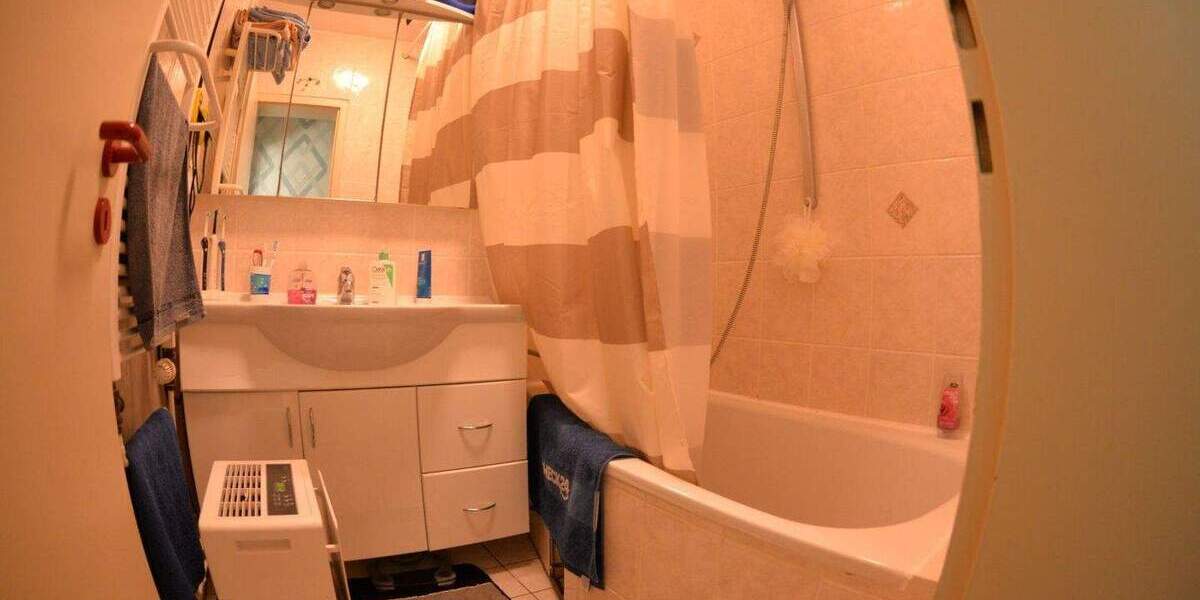 Etagenwohnung Köln Neubrück - 4 Zimmer, 93 m&sup2;, 229.000&euro; | Angebot:24206252