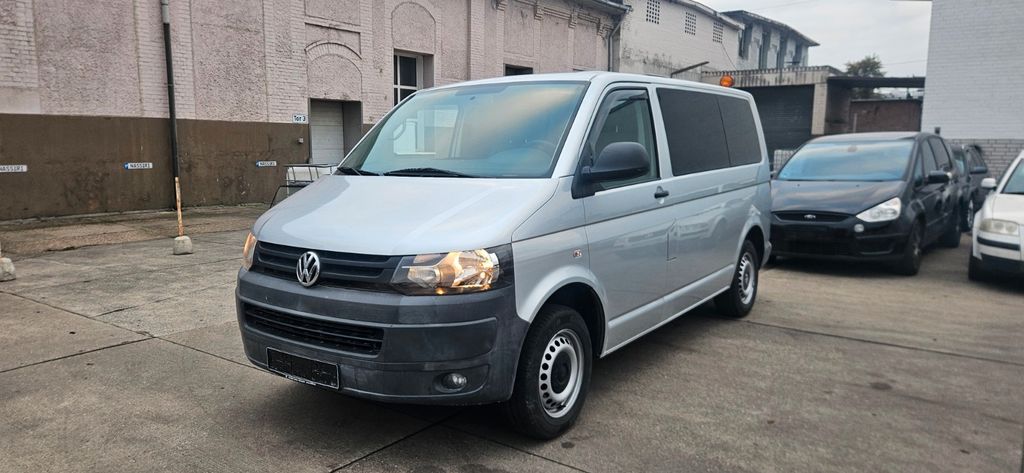 VW T5 Transporter 110.900 km 16.100 € Neuss OT Barbaraviertel 41460
