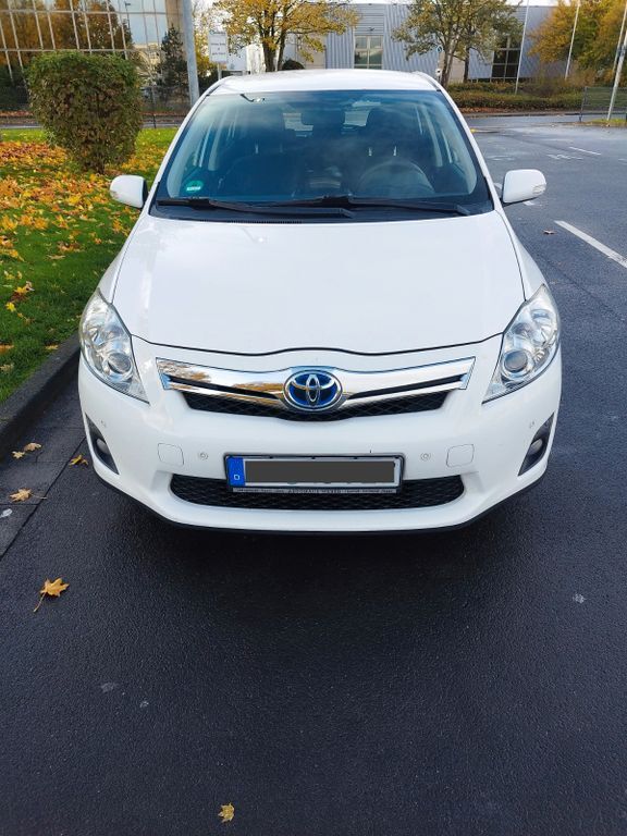 Toyota Auris 288.000 km 2.200 € Ratingen 40878