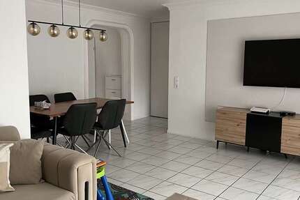 Wohnung zum Kaufen in Brühl 329.000 € 77.76 m² 3 zimmer