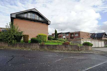 Haus zum Kaufen in Leverkusen 420.000 € 107 m² 4 zimmer